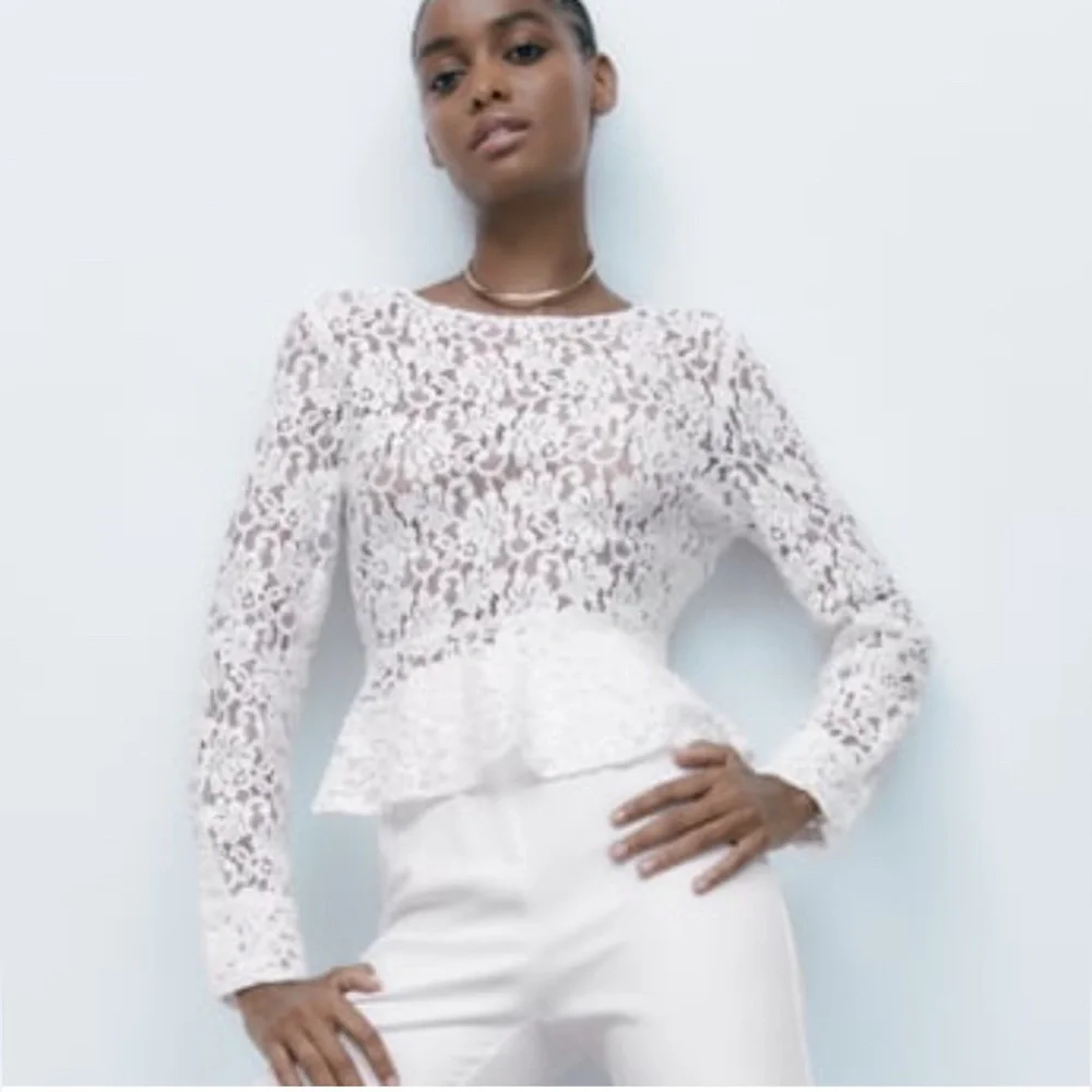 NWT ZARA LACE PEPLUM TOP